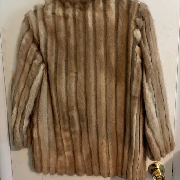 Palomino mink jacket - Picture 2 of 9